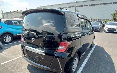 Honda Freed I, 2011 год, 960 000 рублей, 6 фотография