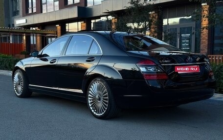 Mercedes-Benz S-Класс, 2006 год, 1 737 000 рублей, 40 фотография