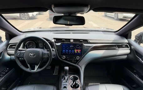 Toyota Camry, 2018 год, 2 690 000 рублей, 14 фотография