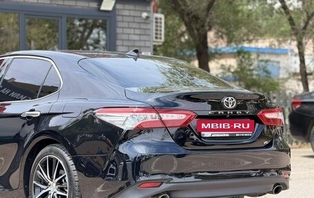 Toyota Camry, 2018 год, 2 690 000 рублей, 9 фотография
