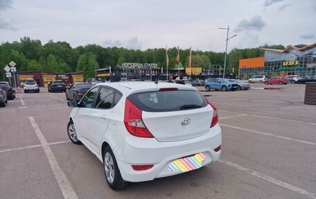 Hyundai Solaris II рестайлинг, 2013 год, 450 000 рублей, 4 фотография