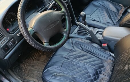 Mitsubishi Galant VIII, 1996 год, 130 000 рублей, 5 фотография