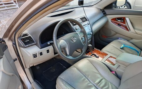 Toyota Camry, 2008 год, 750 000 рублей, 12 фотография