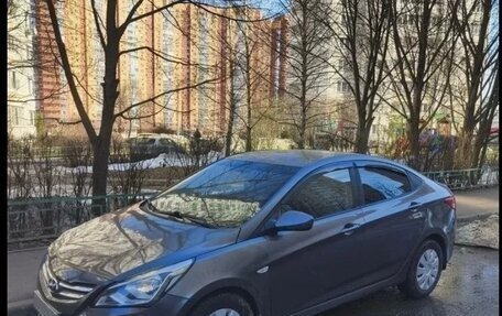 Hyundai Solaris II рестайлинг, 2016 год, 385 000 рублей, 1 фотография
