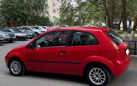 Ford Fiesta, 2005 год, 280 000 рублей, 3 фотография
