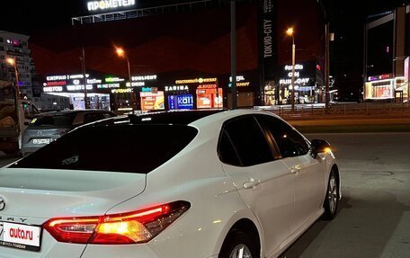 Toyota Camry, 2021 год, 2 750 000 рублей, 11 фотография