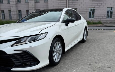 Toyota Camry, 2021 год, 2 750 000 рублей, 5 фотография