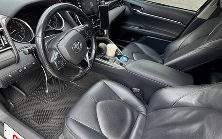 Toyota Camry, 2021 год, 2 750 000 рублей, 15 фотография