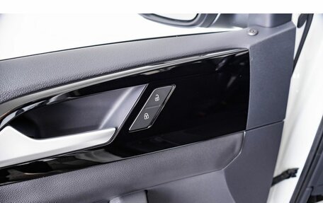 Volkswagen Taos, 2021 год, 2 499 000 рублей, 22 фотография