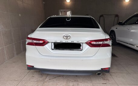 Toyota Camry, 2021 год, 3 075 000 рублей, 4 фотография