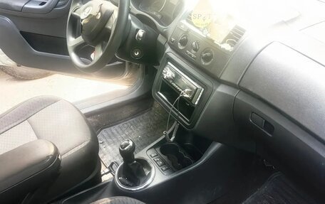 Skoda Fabia II, 2013 год, 350 000 рублей, 8 фотография