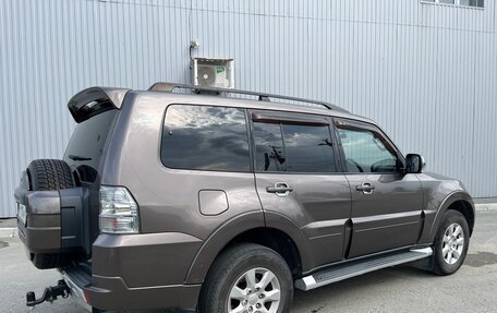 Mitsubishi Pajero IV, 2011 год, 2 000 000 рублей, 4 фотография