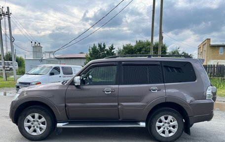 Mitsubishi Pajero IV, 2011 год, 2 000 000 рублей, 8 фотография