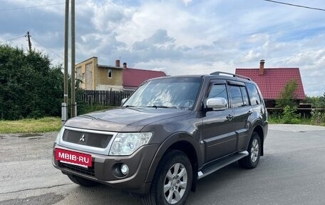 Mitsubishi Pajero IV, 2011 год, 2 000 000 рублей, 9 фотография