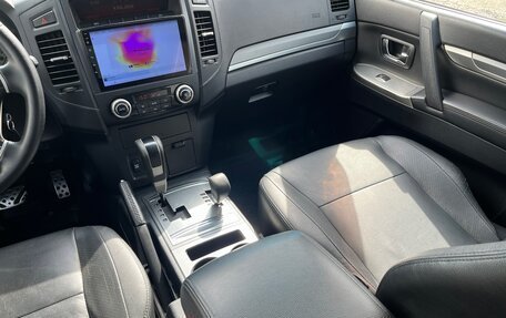 Mitsubishi Pajero IV, 2011 год, 2 000 000 рублей, 19 фотография