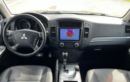Mitsubishi Pajero IV, 2011 год, 2 000 000 рублей, 17 фотография
