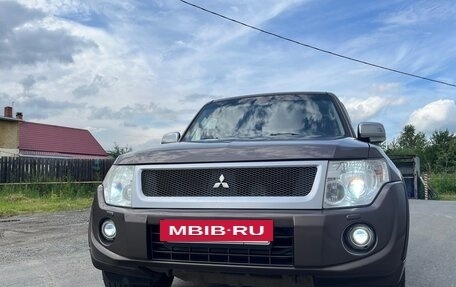 Mitsubishi Pajero IV, 2011 год, 2 000 000 рублей, 12 фотография
