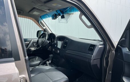 Mitsubishi Pajero IV, 2011 год, 2 000 000 рублей, 29 фотография