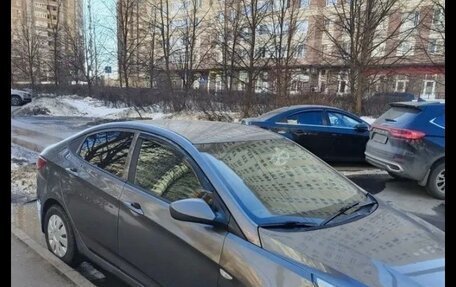 Hyundai Solaris II рестайлинг, 2016 год, 385 000 рублей, 3 фотография