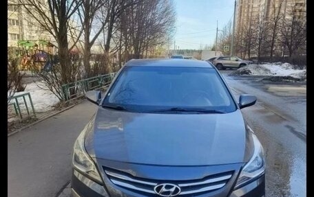 Hyundai Solaris II рестайлинг, 2016 год, 385 000 рублей, 2 фотография