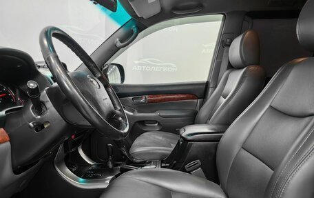 Toyota Land Cruiser Prado 120 рестайлинг, 2006 год, 2 000 000 рублей, 10 фотография