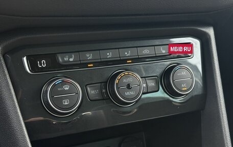 Volkswagen Tiguan II, 2020 год, 3 199 000 рублей, 18 фотография