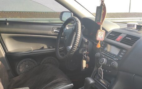 Honda Accord VII рестайлинг, 2005 год, 1 000 000 рублей, 7 фотография