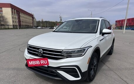 Volkswagen Tiguan II, 2023 год, 3 490 000 рублей, 3 фотография