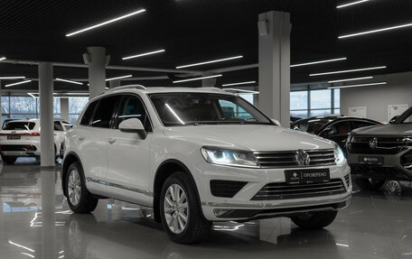 Volkswagen Touareg III, 2016 год, 2 620 000 рублей, 2 фотография
