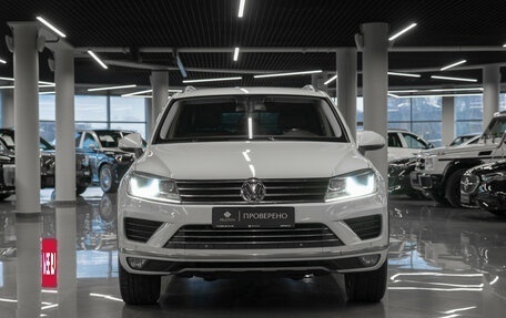 Volkswagen Touareg III, 2016 год, 2 620 000 рублей, 3 фотография