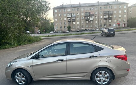 Hyundai Solaris II рестайлинг, 2013 год, 780 000 рублей, 4 фотография