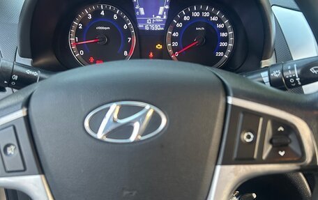 Hyundai Solaris II рестайлинг, 2013 год, 780 000 рублей, 6 фотография