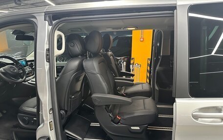 Mercedes-Benz V-Класс, 2020 год, 6 450 000 рублей, 13 фотография