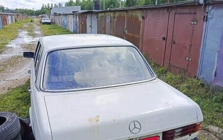 Mercedes-Benz W123, 1982 год, 100 000 рублей, 3 фотография