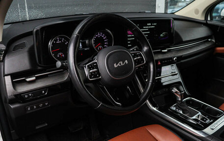 KIA Carnival, 2022 год, 3 799 000 рублей, 15 фотография