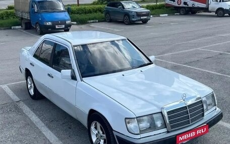 Mercedes-Benz E-Класс, 1992 год, 340 000 рублей, 2 фотография