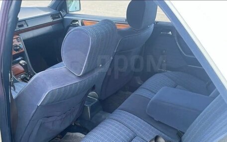 Mercedes-Benz E-Класс, 1992 год, 340 000 рублей, 9 фотография