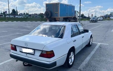 Mercedes-Benz E-Класс, 1992 год, 340 000 рублей, 6 фотография