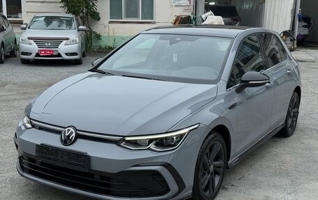 Volkswagen Golf VIII, 2023 год, 1 920 000 рублей, 1 фотография
