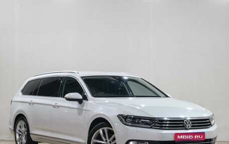 Volkswagen Passat B8 рестайлинг, 2015 год, 1 869 000 рублей, 1 фотография