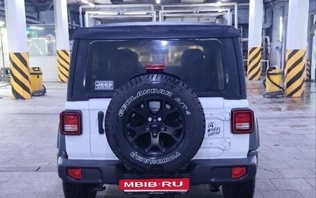 Jeep Wrangler, 2020 год, 4 600 000 рублей, 8 фотография
