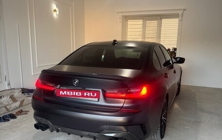 BMW 3 серия, 2019 год, 3 900 000 рублей, 10 фотография