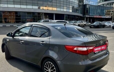 KIA Rio III рестайлинг, 2013 год, 990 000 рублей, 4 фотография