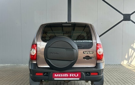 Chevrolet Niva I рестайлинг, 2012 год, 550 000 рублей, 6 фотография