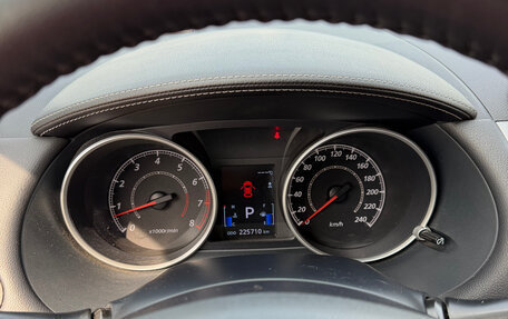 Mitsubishi Outlander III рестайлинг 3, 2010 год, 900 000 рублей, 8 фотография