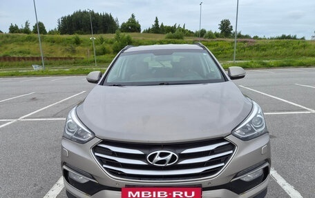 Hyundai Santa Fe III рестайлинг, 2017 год, 2 400 000 рублей, 2 фотография