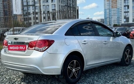 Chevrolet Cruze II, 2013 год, 649 000 рублей, 9 фотография