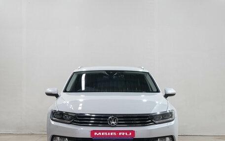 Volkswagen Passat B8 рестайлинг, 2015 год, 1 869 000 рублей, 2 фотография