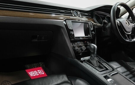 Volkswagen Passat B8 рестайлинг, 2015 год, 1 869 000 рублей, 23 фотография