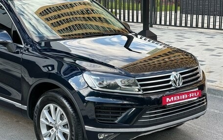 Volkswagen Touareg III, 2015 год, 3 070 000 рублей, 3 фотография